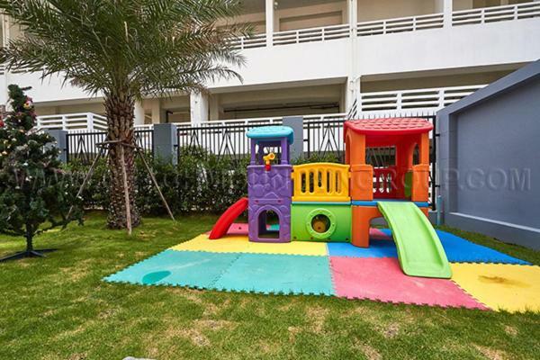 Trio Gems Condo Pattaya, Thailand Jomtien Beach Exterior foto