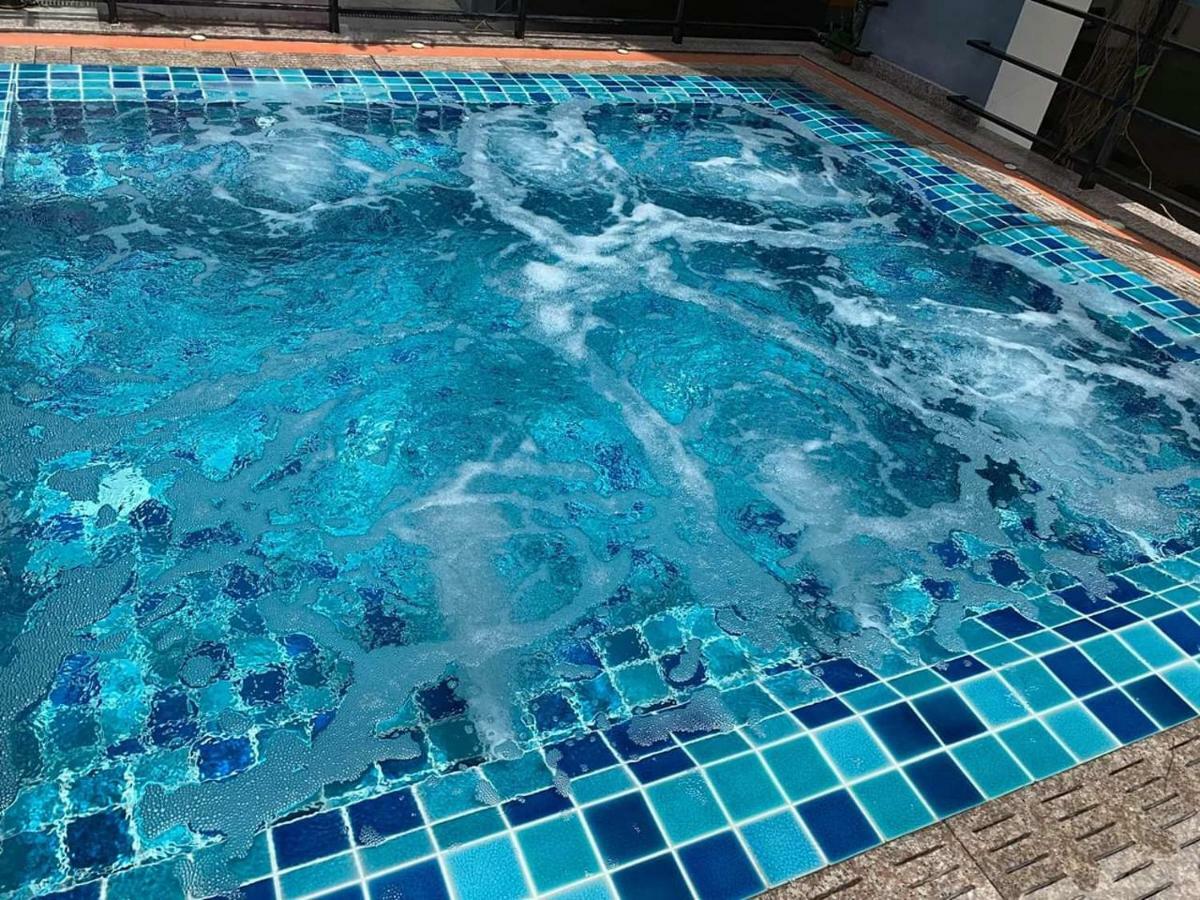 Trio Gems Condo Pattaya, Thailand Jomtien Beach Exterior foto