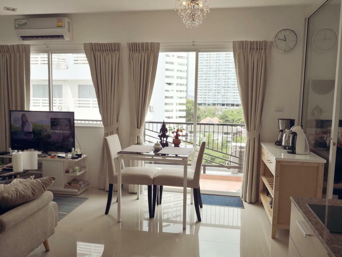 Trio Gems Condo Pattaya, Thailand Jomtien Beach Exterior foto